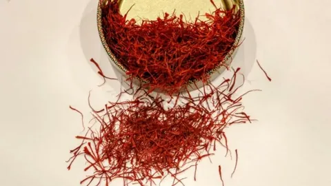 تصویر 4 از زعفران نگین مصطفوی با تازگی و مرغوبیت برتر